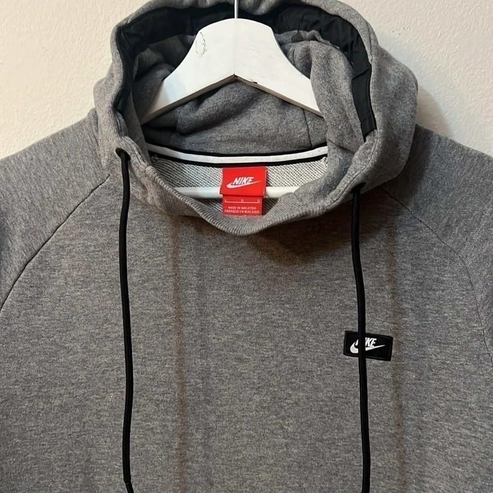 Nike Vintage hoodie red label/box Nike logo size L kangaroo pocket from 2016